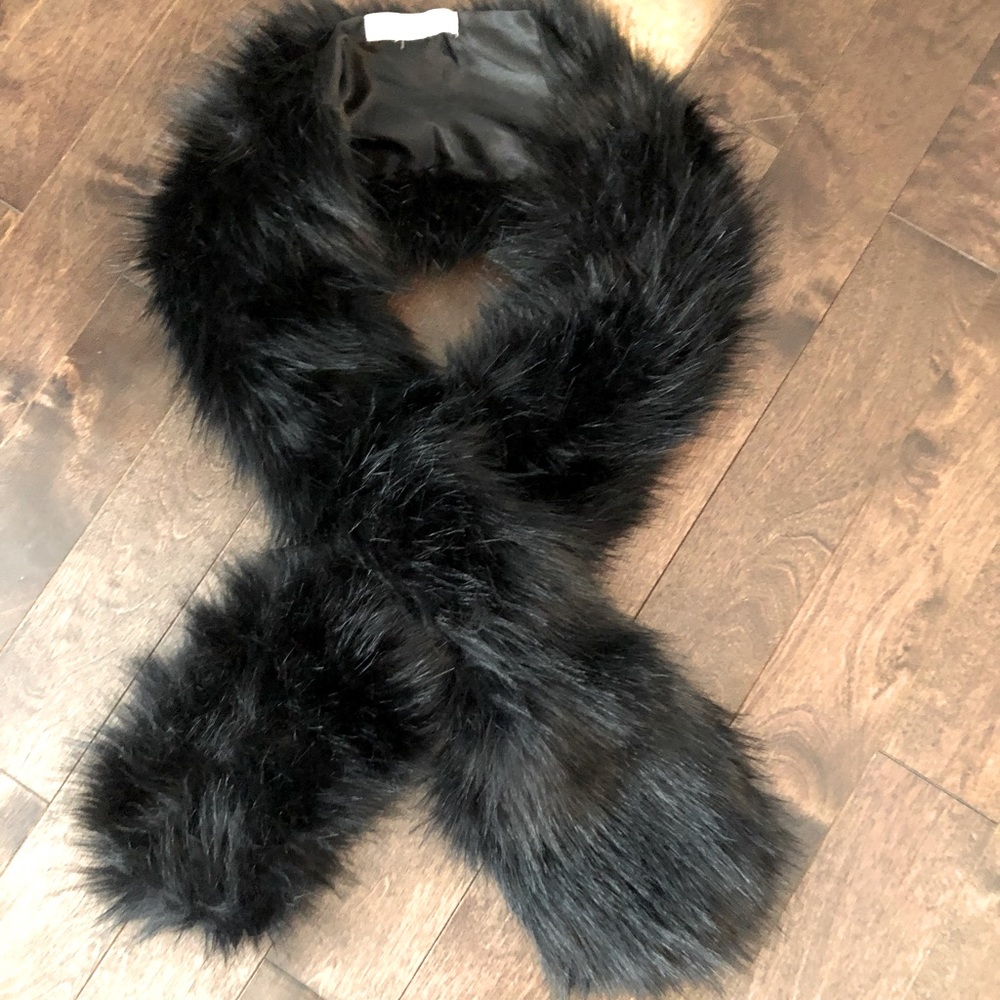 Fur scarf vegan